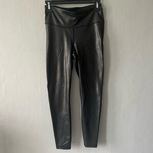 🛍️GapFit High Rise Black Power Shine Leggings Size Small